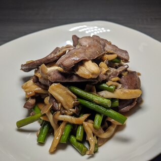 夏に!!ハツしめじにんにくの芽を使ったスタミナ炒め